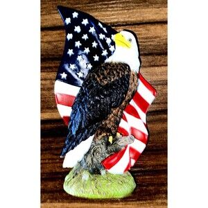Life Symbols Bald Eagle 2018 USA Flag American Statue Eagle